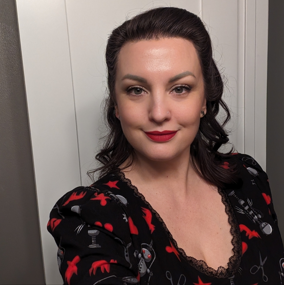 Meet your Posher, April